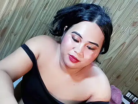 queen_staceyy live sex cam