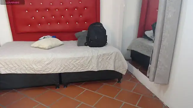 Ryan_grayx live cam on StripChat