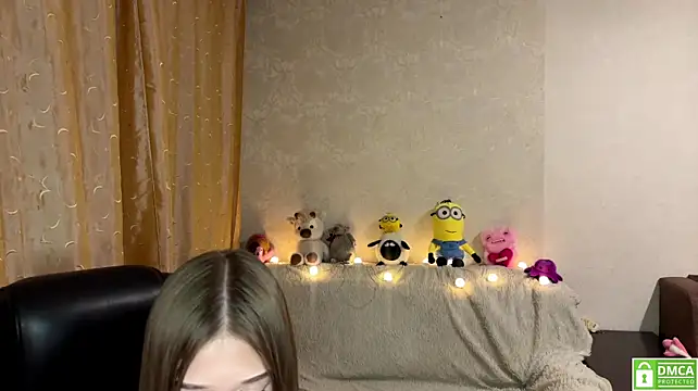 urcutiebunnyy live cam on StripChat