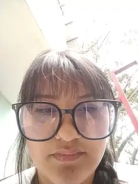 Emily-7 live cam on StripChat