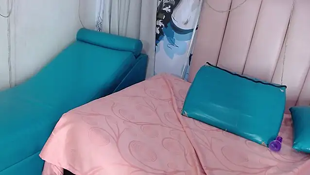 camillefresitares live cam on StripChat