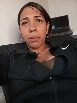 Ivon_C live sex cam