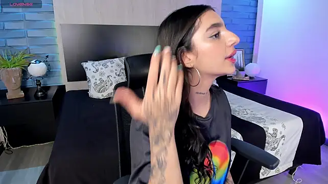 Abriil_cutee live sex cam