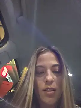 Luna_Lynn live sex cam