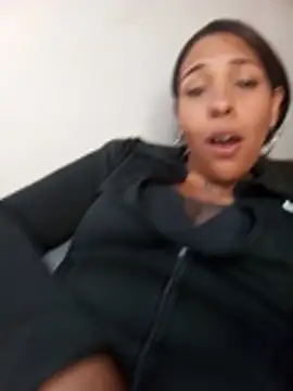 Ivon_C live sex cam