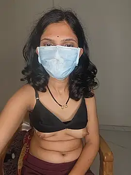 Shivani2002 live cam on StripChat