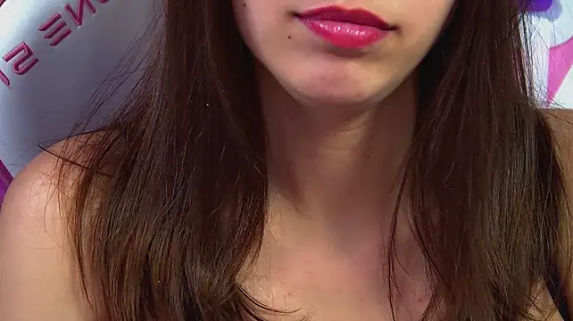 PollyLanders live cam on StripChat