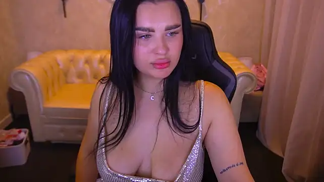 CherrryQueen live cam on StripChat