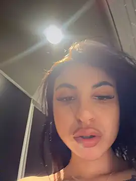 Sasha-Bloom live sex cam