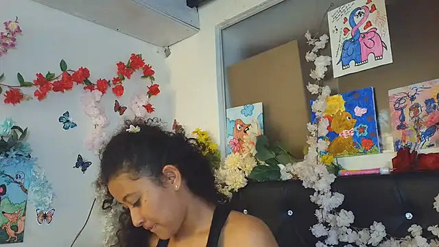Milkdulce1 live cam on StripChat