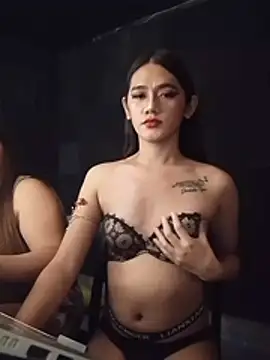 Trixie_smith live cam on StripChat