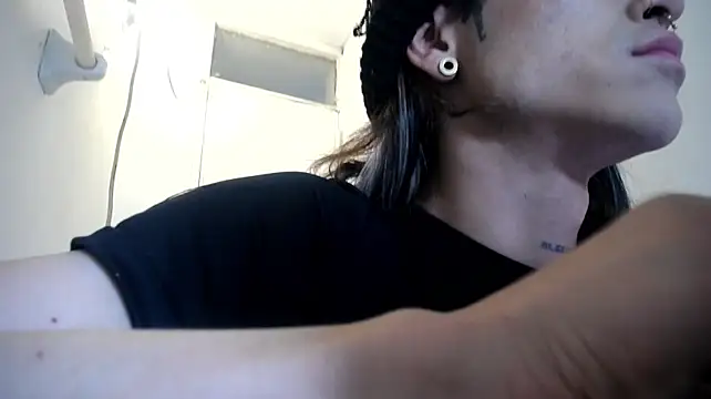 stormytt_ live sex cam