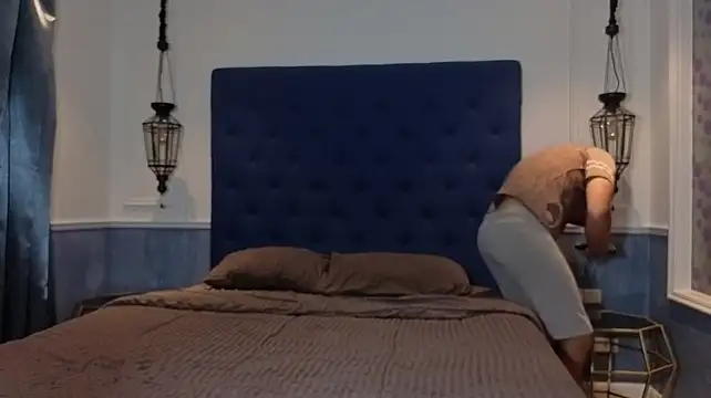 Marrymeplz live cam on StripChat