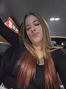 Luna_Lynn live sex cam