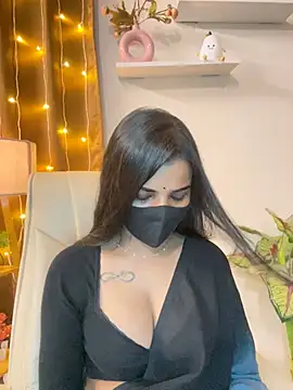 its_ur_flora live cam on StripChat