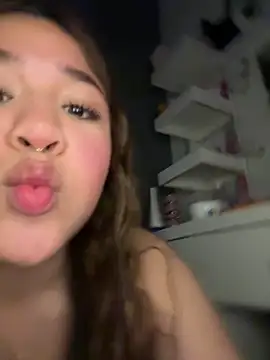 Sarah_Morr live cam on StripChat