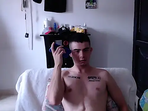 Zac_Efront live cam on StripChat