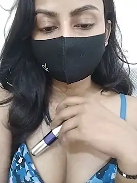 SAPNA-LOVEE live cam on StripChat