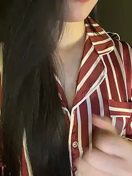 Elise68 live sex cam