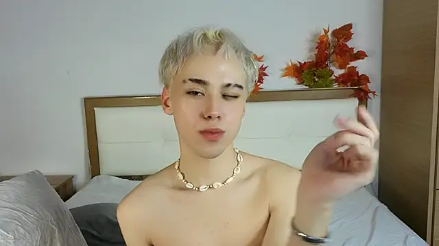 Yan_Cat live sex cam