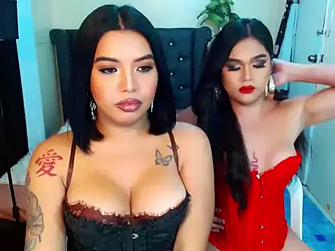 LovelyTs4U live cam on StripChat