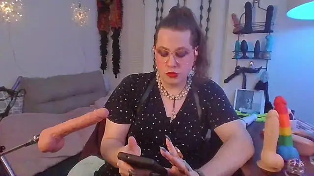 MxSissyCharlotte live sex cam