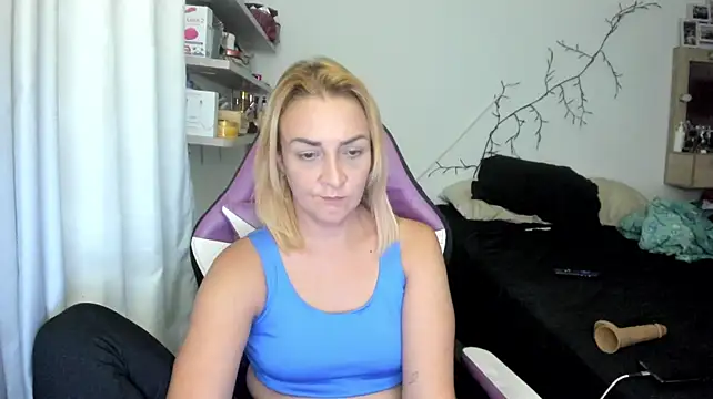 adri_smoke25