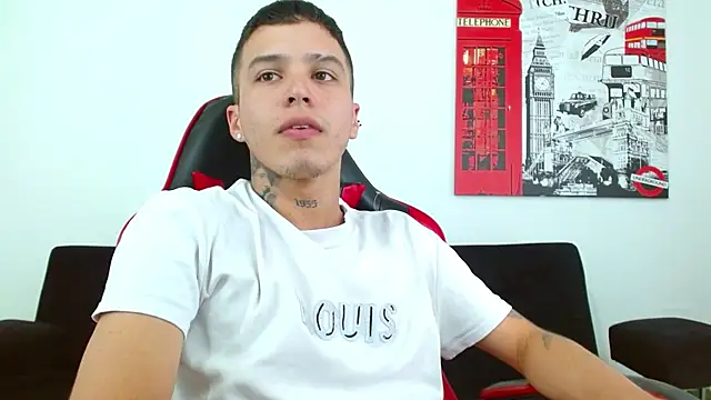 Cumandres18 live sex cam