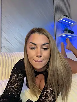 KirstieVegas live sex cam