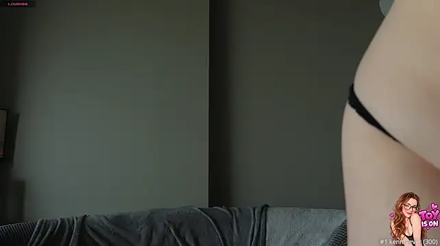 MissKatieBell live sex cam