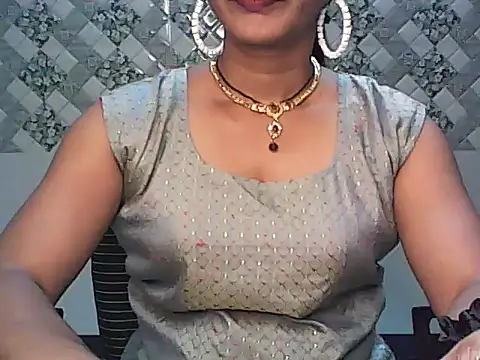 tara-gupta1 live cam on StripChat