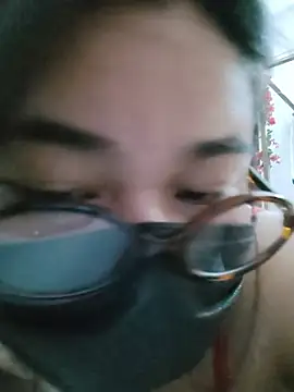 mini27mimi live cam on StripChat