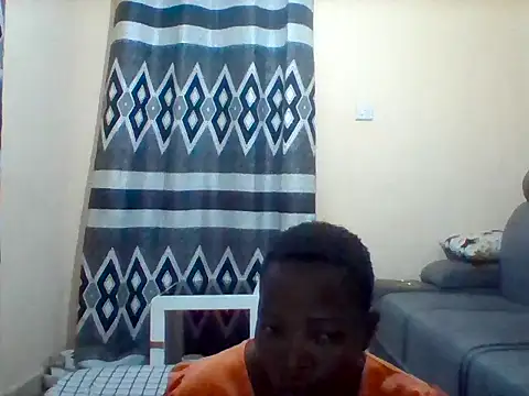 sweetdor live cam on StripChat