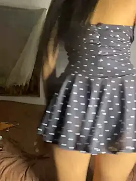 Roshelle_luxe live cam on StripChat