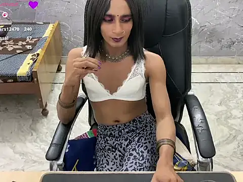 LuvLayla live sex cam