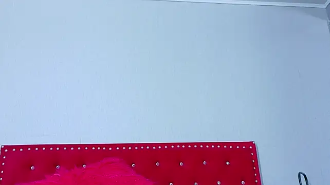 CassandraWhite live sex cam