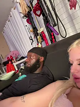 Steffi_Snowbunny live sex cam