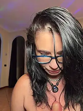 Eva_Pearl