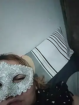 AsianMhiendy live cam on StripChat