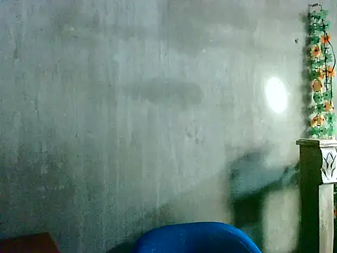 2ocmaxi live cam on StripChat