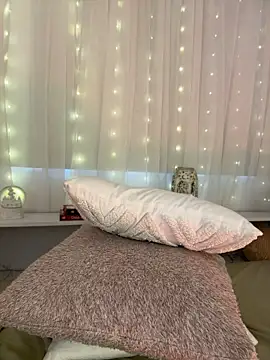 amelia_rouse (F young) - Lets feel good energy and pleasure! 👑✨