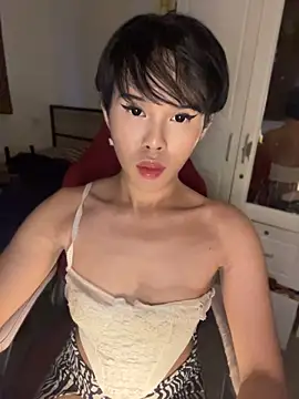 Plaxxxtique live sex cam