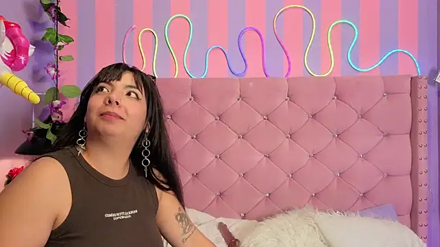 Valkiria-and-Dione live sex cam