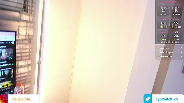 Kitty_vamp live sex cam