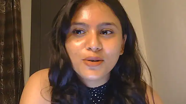 naira_fit (F young) - ak din ma hone vale goal show full body
