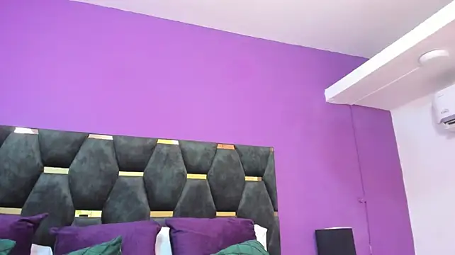 martinc_aria live cam on StripChat