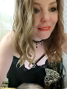 VselenaSun402 live sex cam
