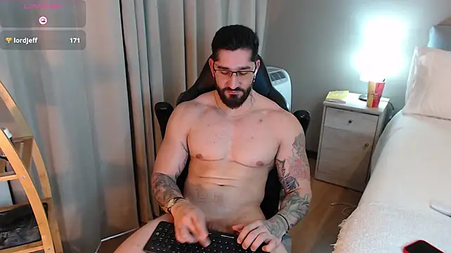 jonhklleyn (M young) - show cum