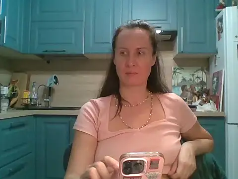 ALICAINWONDERLAND live cam on StripChat