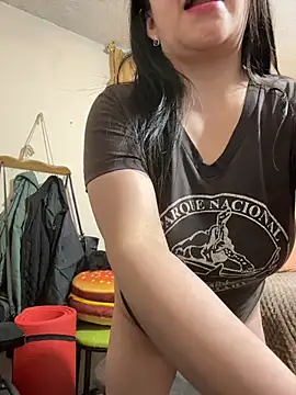 latinfemale live cam on StripChat